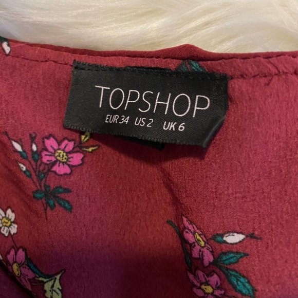 TOPSHOP Maroon Frill Blouse - Picture 3 of 3